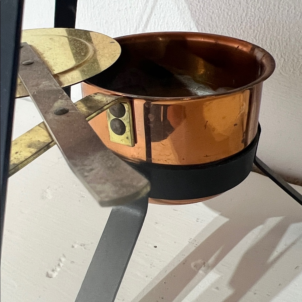 Vintage Copper Fondue Set with Black Handle. FREE SHIPPING on this item! - Picture 2 of 3